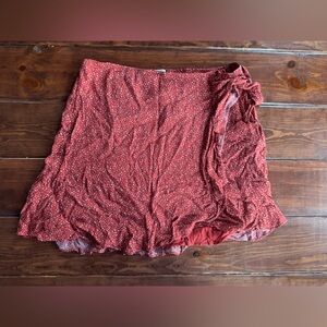 Abercrombie & Fitch Ruched Mini Skirt | Size Large | Rust Red